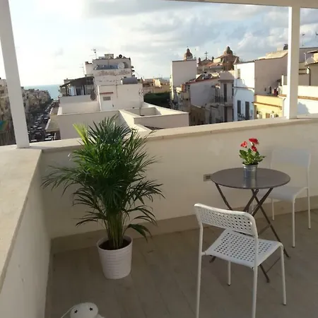 Alma Nua تيراسيني