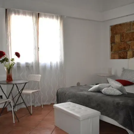 Alma Nua 3*