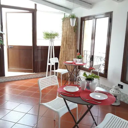 Alma Nua Bed & Breakfast Terrasini