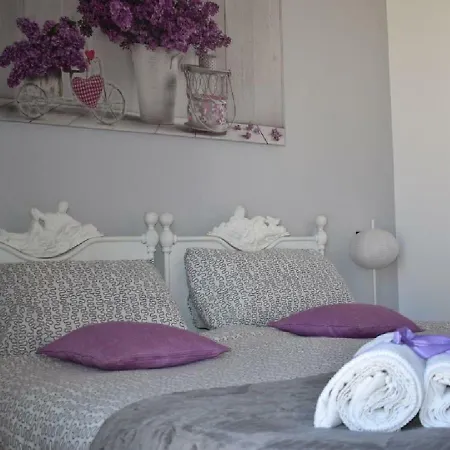 Alma Nua Bed & Breakfast 3*